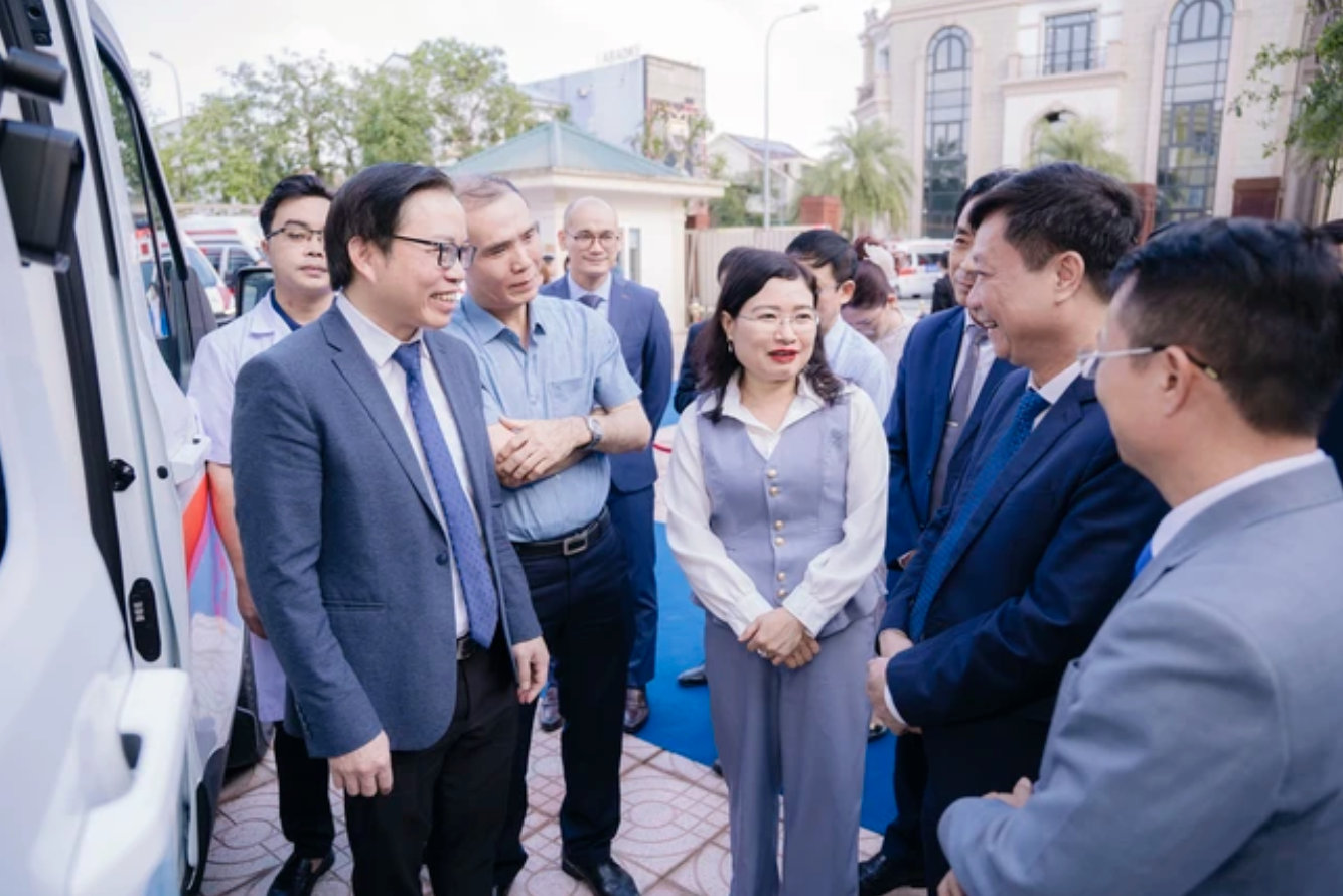 Hà Tĩnh tăng cường năng lực cấp cứu ngoại viện với 15 “phòng cấp cứu di động”